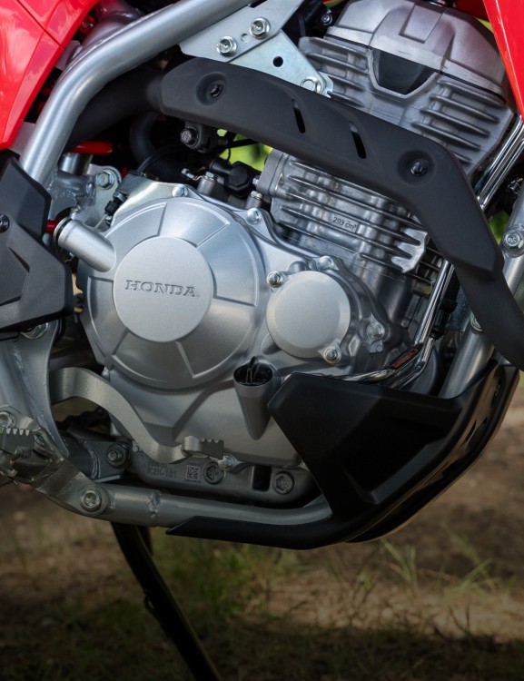 Powerful single-cylinder engine